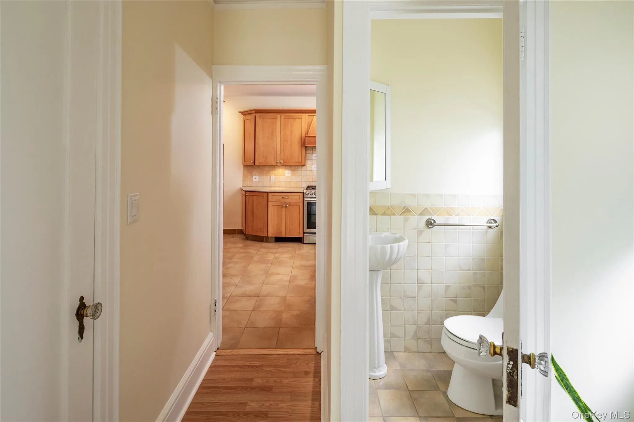 Well placed Powder Room on the Main Level. Well placed Powder Room on the Main Level.