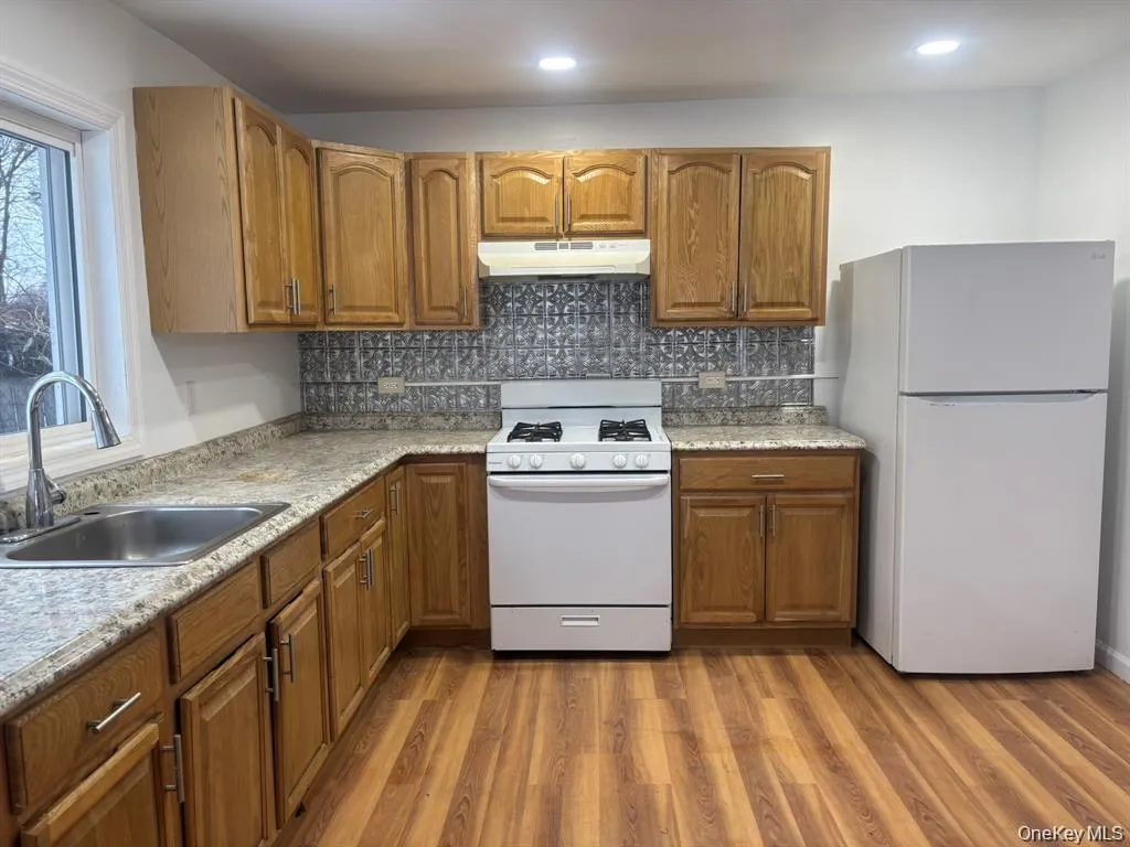 457 1st Street, Newburgh (city), NY, 3 Bedrooms Bedrooms, 6 Rooms Rooms,1 BathroomBathrooms,Residential,For Rent,1st,0,1002170 457 1st Street, Newburgh (city), NY, 3 Bedrooms Bedrooms, 6 Rooms Rooms,1 BathroomBathrooms,Residential,For Rent,1st,0,1002170