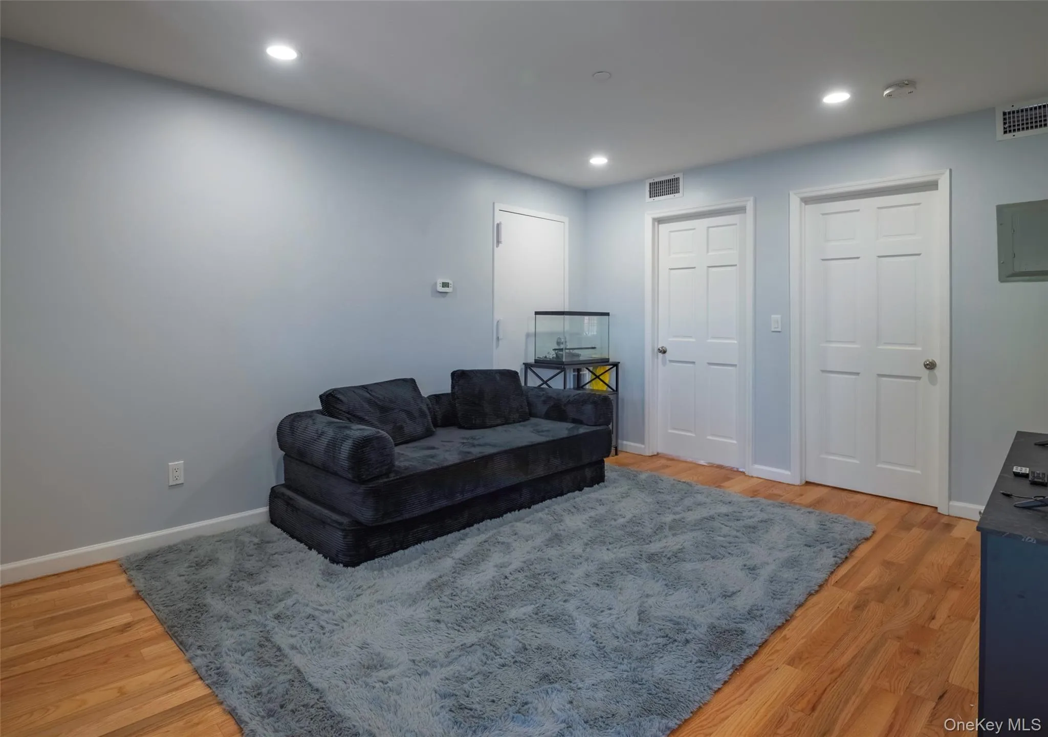 103-02 42nd Avenue, New York, NY, 2 Bedrooms Bedrooms, 4 Rooms Rooms,1 BathroomBathrooms,Residential Lease,For Rent,42nd,0,1002171 103-02 42nd Avenue, New York, NY, 2 Bedrooms Bedrooms, 4 Rooms Rooms,1 BathroomBathrooms,Residential Lease,For Rent,42nd,0,1002171