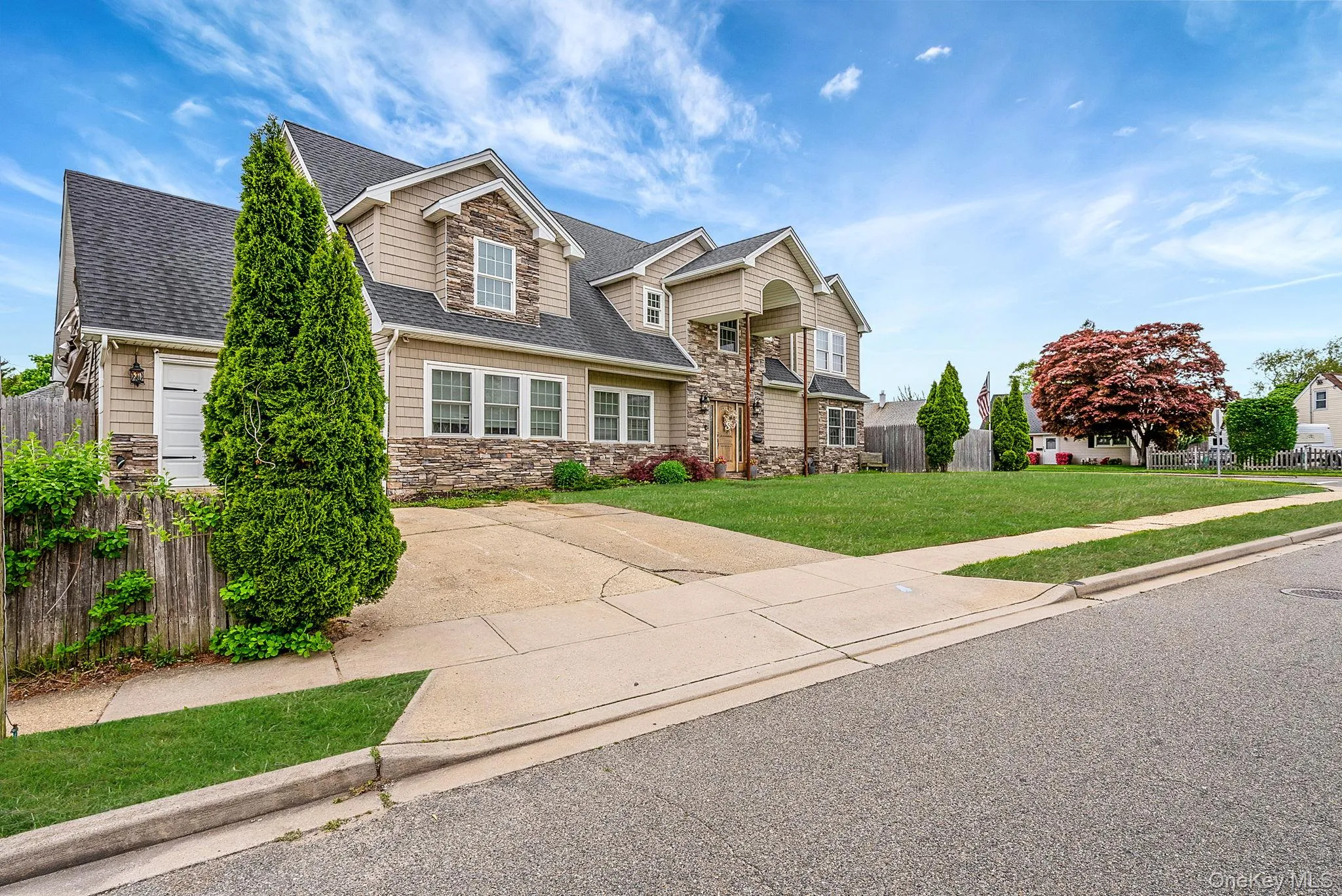 1582 Little Neck Avenue, Hempstead, NY, 5 Bedrooms Bedrooms, 9 Rooms Rooms,3 BathroomsBathrooms,Residential Sale,For Rent,Little Neck,0,1002173 1582 Little Neck Avenue, Hempstead, NY, 5 Bedrooms Bedrooms, 9 Rooms Rooms,3 BathroomsBathrooms,Residential Sale,For Rent,Little Neck,0,1002173