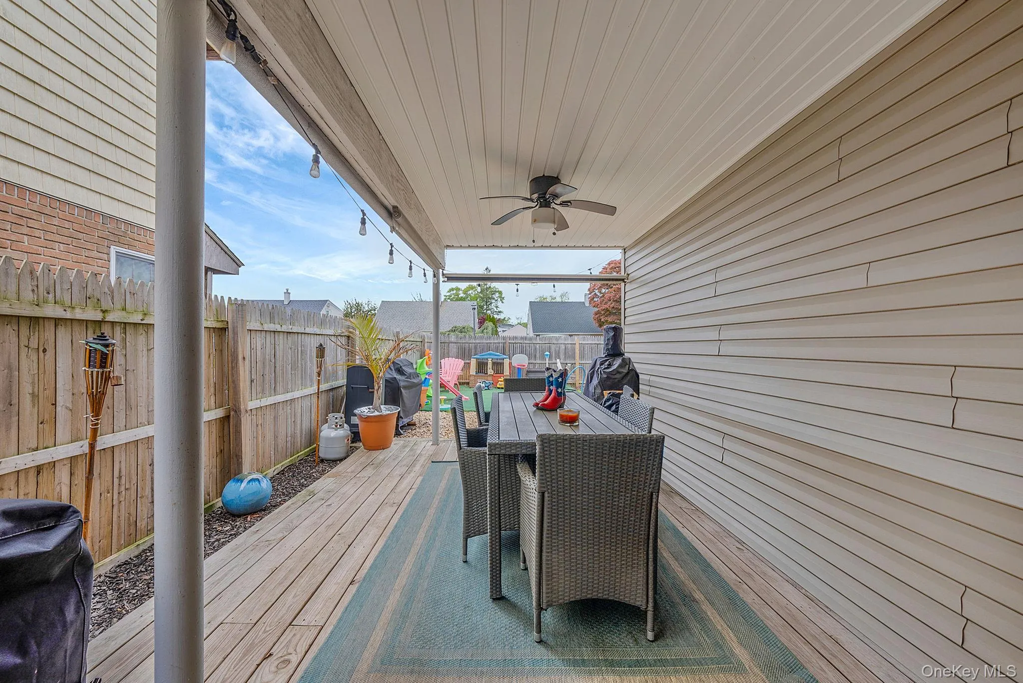 1582 Little Neck Avenue, Hempstead, NY, 5 Bedrooms Bedrooms, 9 Rooms Rooms,3 BathroomsBathrooms,Residential Sale,For Rent,Little Neck,0,1002173 1582 Little Neck Avenue, Hempstead, NY, 5 Bedrooms Bedrooms, 9 Rooms Rooms,3 BathroomsBathrooms,Residential Sale,For Rent,Little Neck,0,1002173