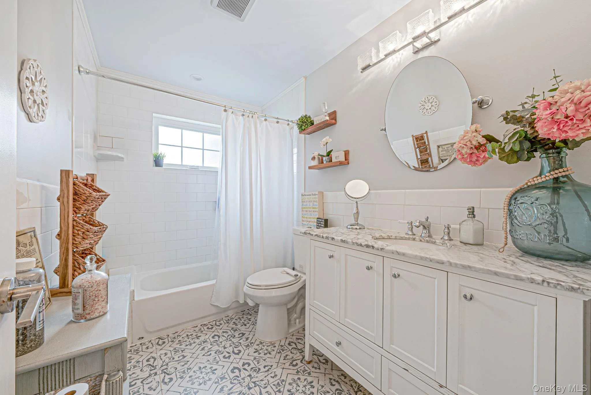 1582 Little Neck Avenue, Hempstead, NY, 5 Bedrooms Bedrooms, 9 Rooms Rooms,3 BathroomsBathrooms,Residential Sale,For Rent,Little Neck,0,1002173 1582 Little Neck Avenue, Hempstead, NY, 5 Bedrooms Bedrooms, 9 Rooms Rooms,3 BathroomsBathrooms,Residential Sale,For Rent,Little Neck,0,1002173