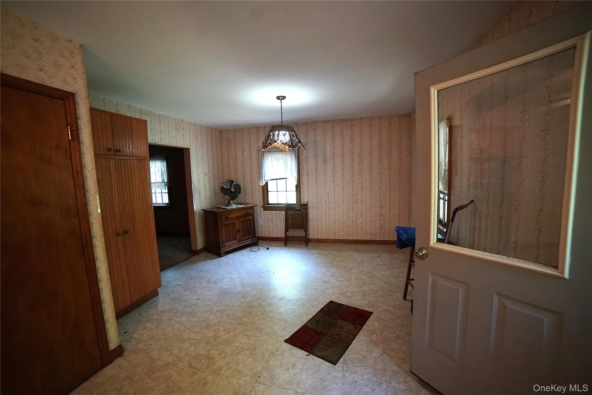 3 Jefferson Street, Woodbury, NY, 4 Bedrooms Bedrooms, 7 Rooms Rooms,1 BathroomBathrooms,Residential,For Rent,Jefferson,0,1002174 3 Jefferson Street, Woodbury, NY, 4 Bedrooms Bedrooms, 7 Rooms Rooms,1 BathroomBathrooms,Residential,For Rent,Jefferson,0,1002174