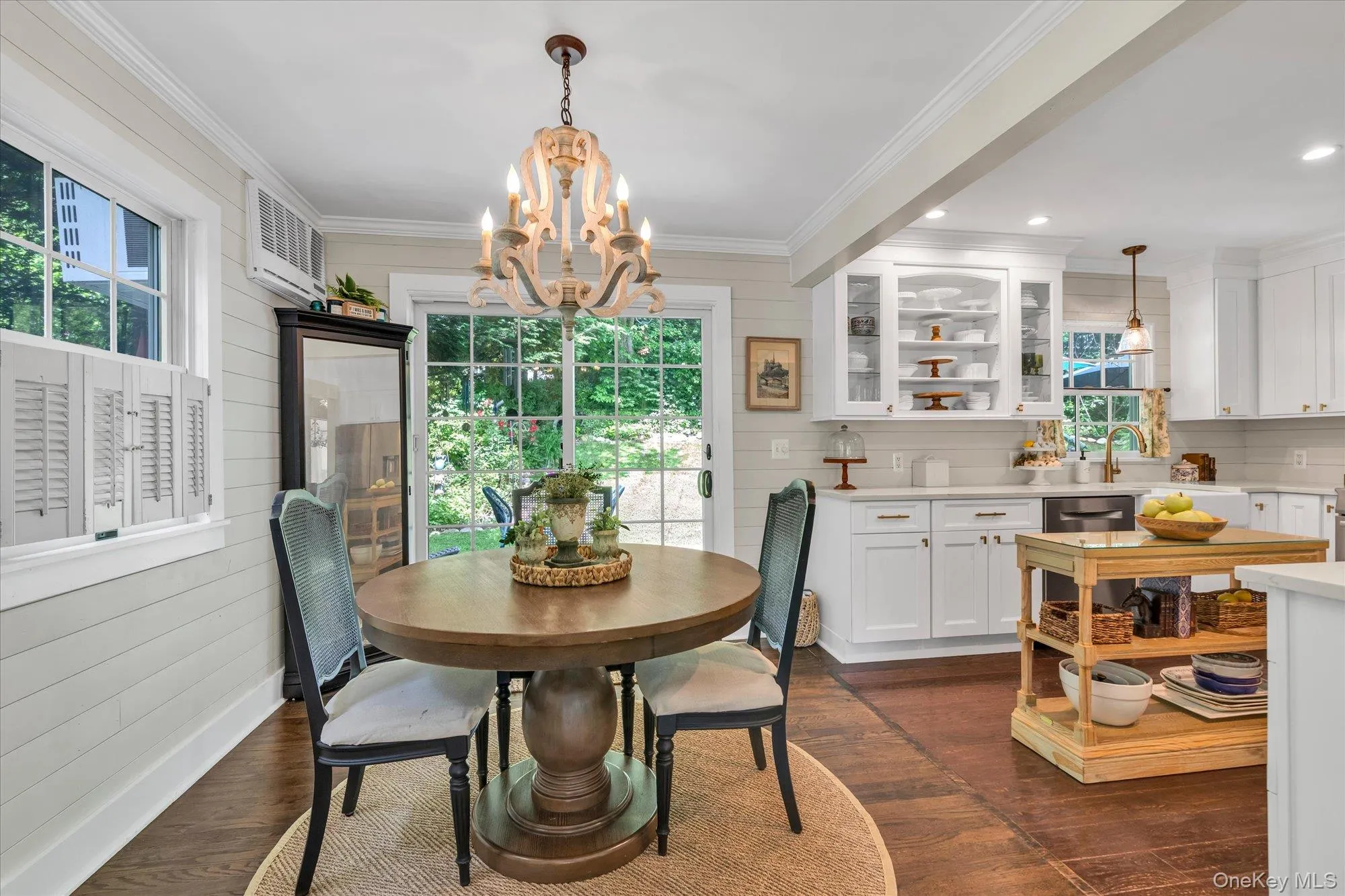 5 Gaines Place, Huntington, NY, 4 Bedrooms Bedrooms, 7 Rooms Rooms,2 BathroomsBathrooms,Residential,For Rent,Gaines,0,1002175 5 Gaines Place, Huntington, NY, 4 Bedrooms Bedrooms, 7 Rooms Rooms,2 BathroomsBathrooms,Residential,For Rent,Gaines,0,1002175