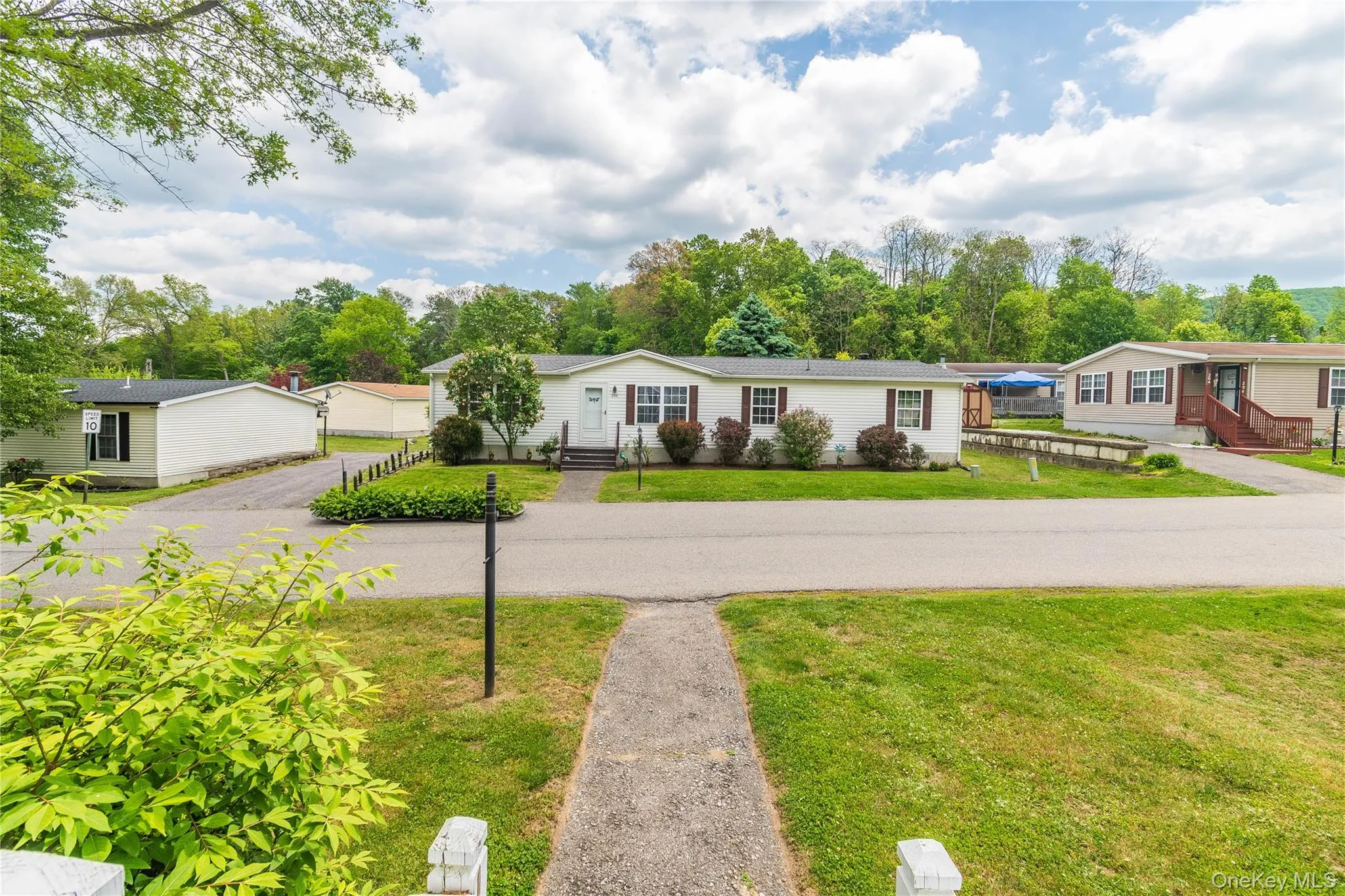 209 Wood Hollow Road, East Fishkill, NY, 3 Bedrooms Bedrooms, 8 Rooms Rooms,2 BathroomsBathrooms,Residential,For Rent,Wood Hollow Road,0,1002183 209 Wood Hollow Road, East Fishkill, NY, 3 Bedrooms Bedrooms, 8 Rooms Rooms,2 BathroomsBathrooms,Residential,For Rent,Wood Hollow Road,0,1002183