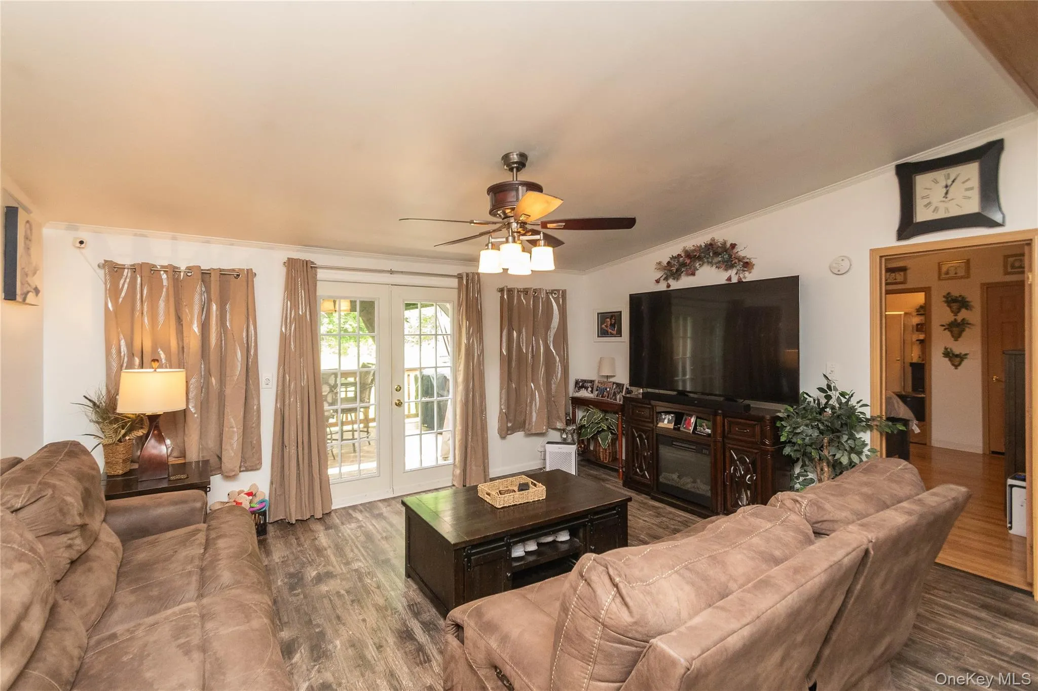 209 Wood Hollow Road, East Fishkill, NY, 3 Bedrooms Bedrooms, 8 Rooms Rooms,2 BathroomsBathrooms,Residential,For Rent,Wood Hollow Road,0,1002183 209 Wood Hollow Road, East Fishkill, NY, 3 Bedrooms Bedrooms, 8 Rooms Rooms,2 BathroomsBathrooms,Residential,For Rent,Wood Hollow Road,0,1002183