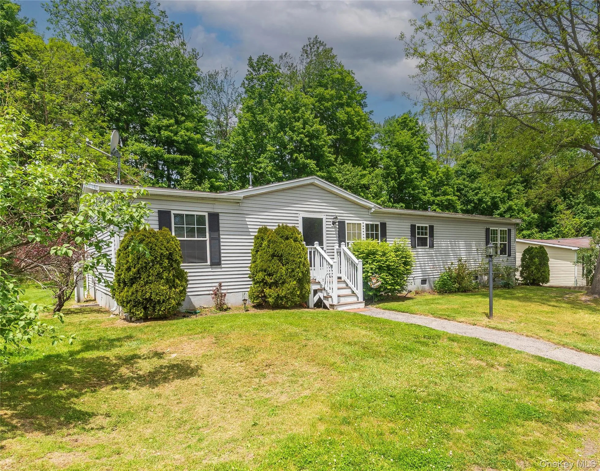 209 Wood Hollow Road, East Fishkill, NY, 3 Bedrooms Bedrooms, 8 Rooms Rooms,2 BathroomsBathrooms,Residential,For Rent,Wood Hollow Road,0,1002183 209 Wood Hollow Road, East Fishkill, NY, 3 Bedrooms Bedrooms, 8 Rooms Rooms,2 BathroomsBathrooms,Residential,For Rent,Wood Hollow Road,0,1002183