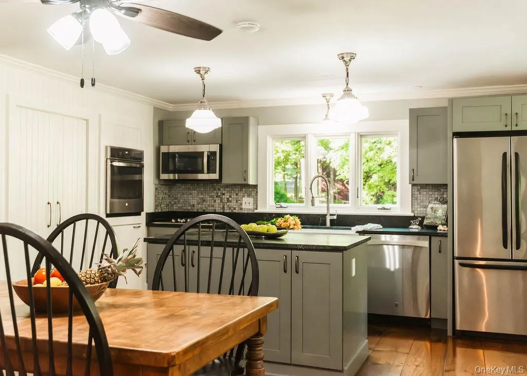 121 Coutant Road, Wallkill, NY, 4 Bedrooms Bedrooms, 12 Rooms Rooms,2 BathroomsBathrooms,Residential,For Rent,Coutant,0,1002186 121 Coutant Road, Wallkill, NY, 4 Bedrooms Bedrooms, 12 Rooms Rooms,2 BathroomsBathrooms,Residential,For Rent,Coutant,0,1002186