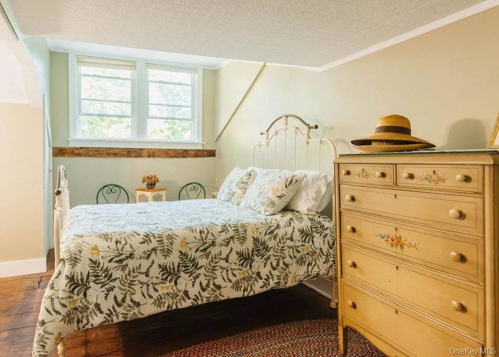 121 Coutant Road, Wallkill, NY, 4 Bedrooms Bedrooms, 12 Rooms Rooms,2 BathroomsBathrooms,Residential,For Rent,Coutant,0,1002186 121 Coutant Road, Wallkill, NY, 4 Bedrooms Bedrooms, 12 Rooms Rooms,2 BathroomsBathrooms,Residential,For Rent,Coutant,0,1002186