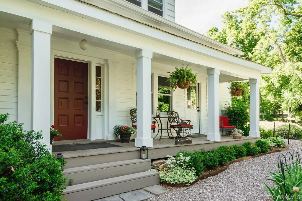 121 Coutant Road, Wallkill, NY, 4 Bedrooms Bedrooms, 12 Rooms Rooms,2 BathroomsBathrooms,Residential,For Rent,Coutant,0,1002186 121 Coutant Road, Wallkill, NY, 4 Bedrooms Bedrooms, 12 Rooms Rooms,2 BathroomsBathrooms,Residential,For Rent,Coutant,0,1002186