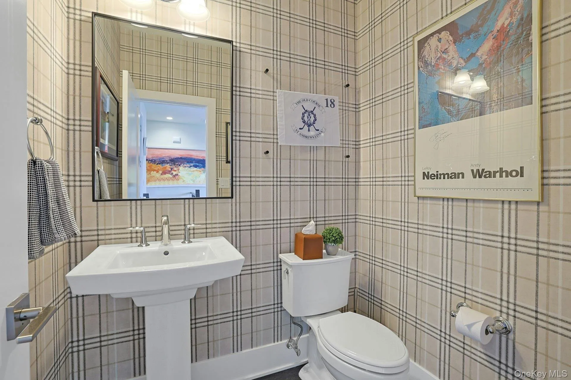 1/2 bath on top floor 1/2 bath on top floor