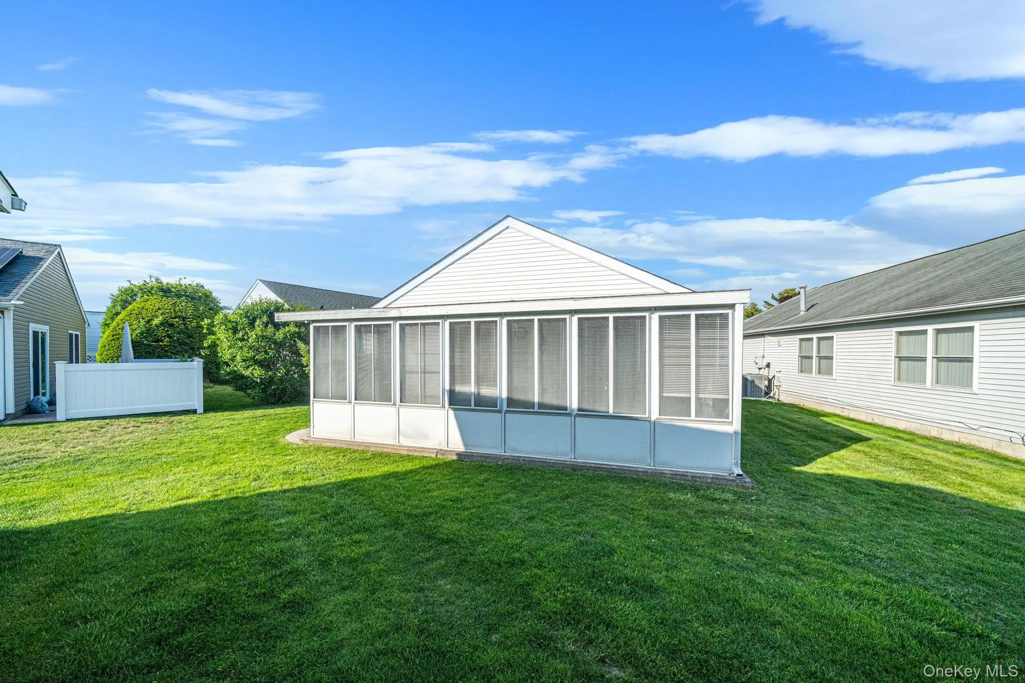 40 Willow Court, Brookhaven, NY, 2 Bedrooms Bedrooms, 7 Rooms Rooms,2 BathroomsBathrooms,Residential Sale,For Rent,Willow,0,1002194 40 Willow Court, Brookhaven, NY, 2 Bedrooms Bedrooms, 7 Rooms Rooms,2 BathroomsBathrooms,Residential Sale,For Rent,Willow,0,1002194