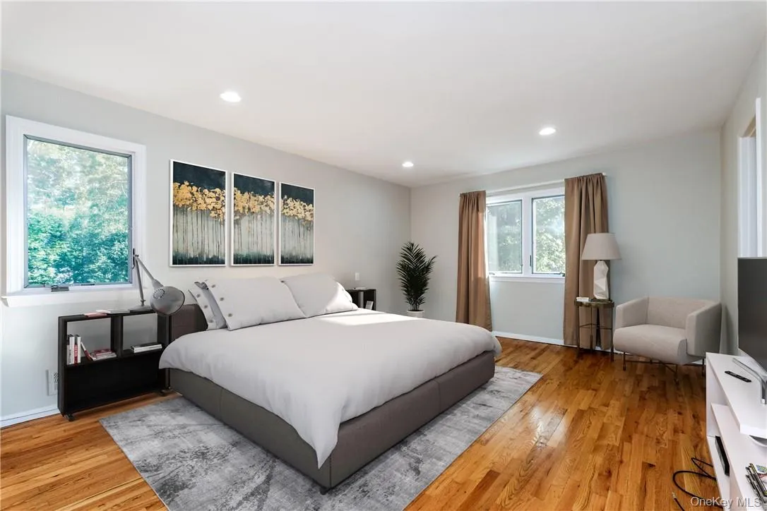 First floor en-suite bedroom, perfect for in-laws or guests. First floor en-suite bedroom, perfect for in-laws or guests.