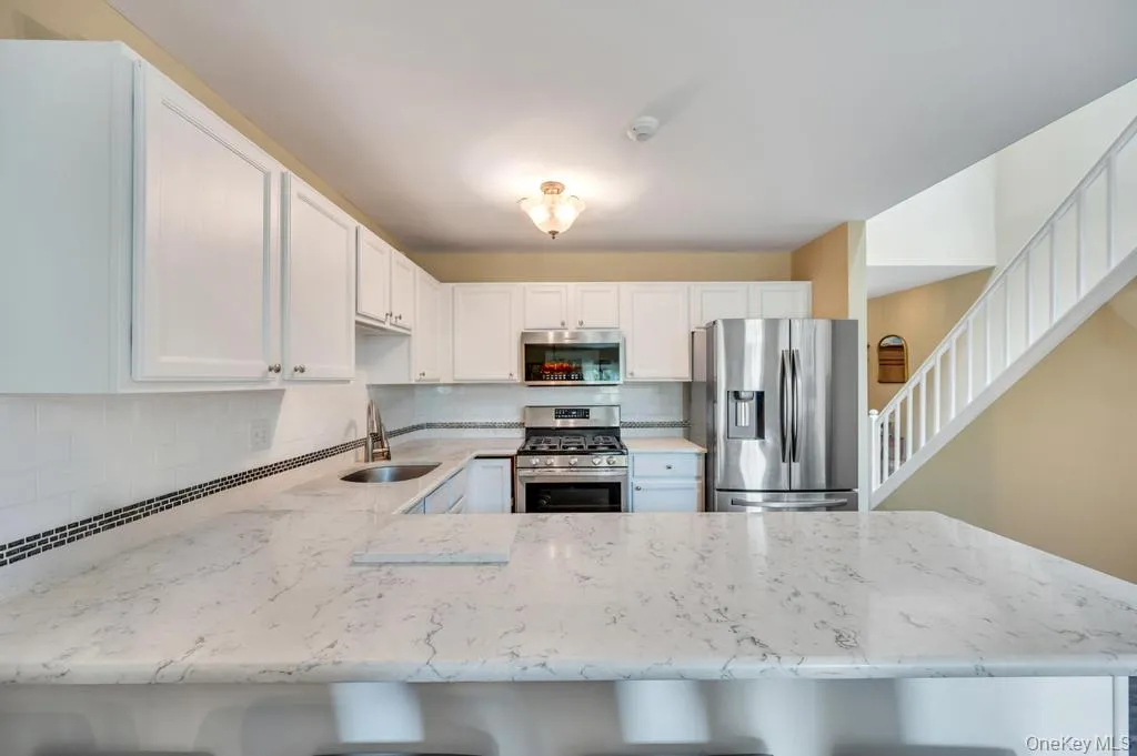 194 Gothic Circle, Brookhaven, NY, 2 Bedrooms Bedrooms, 4 Rooms Rooms,2 BathroomsBathrooms,Residential Sale,For Rent,Gothic,0,1002198 194 Gothic Circle, Brookhaven, NY, 2 Bedrooms Bedrooms, 4 Rooms Rooms,2 BathroomsBathrooms,Residential Sale,For Rent,Gothic,0,1002198