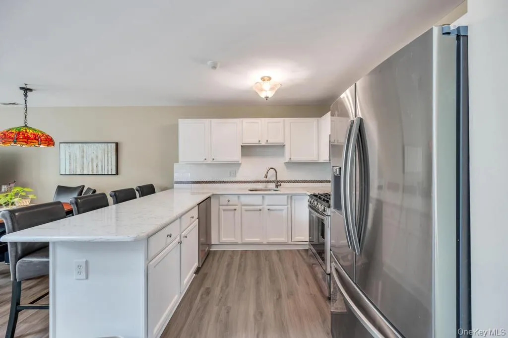 194 Gothic Circle, Brookhaven, NY, 2 Bedrooms Bedrooms, 4 Rooms Rooms,2 BathroomsBathrooms,Residential Sale,For Rent,Gothic,0,1002198 194 Gothic Circle, Brookhaven, NY, 2 Bedrooms Bedrooms, 4 Rooms Rooms,2 BathroomsBathrooms,Residential Sale,For Rent,Gothic,0,1002198