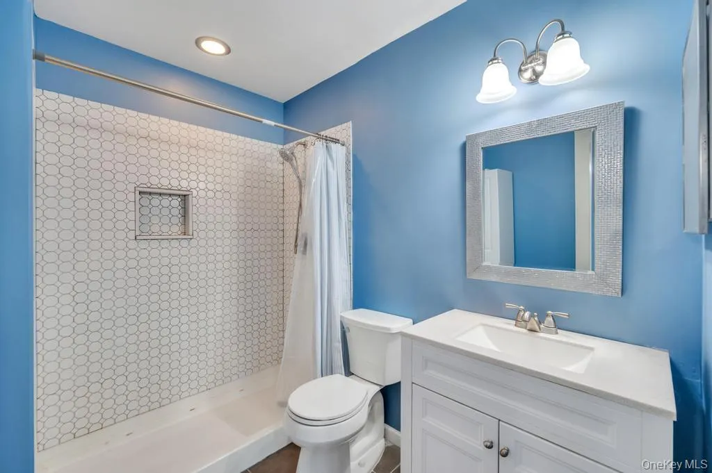 194 Gothic Circle, Brookhaven, NY, 2 Bedrooms Bedrooms, 4 Rooms Rooms,2 BathroomsBathrooms,Residential Sale,For Rent,Gothic,0,1002198 194 Gothic Circle, Brookhaven, NY, 2 Bedrooms Bedrooms, 4 Rooms Rooms,2 BathroomsBathrooms,Residential Sale,For Rent,Gothic,0,1002198