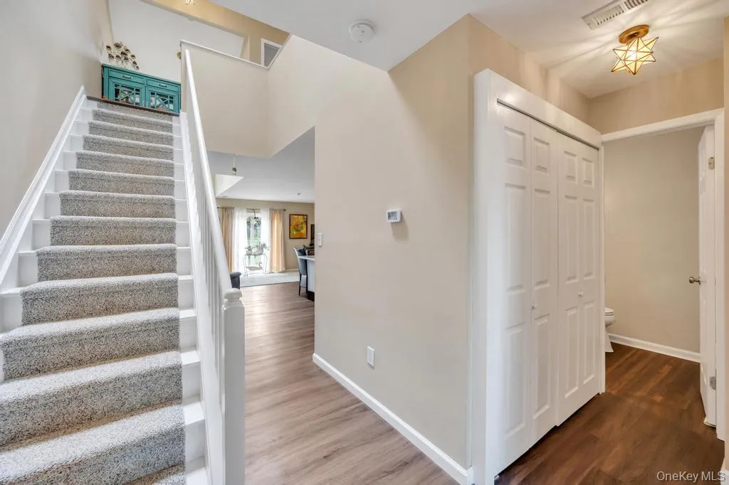 194 Gothic Circle, Brookhaven, NY, 2 Bedrooms Bedrooms, 4 Rooms Rooms,2 BathroomsBathrooms,Residential Sale,For Rent,Gothic,0,1002198 194 Gothic Circle, Brookhaven, NY, 2 Bedrooms Bedrooms, 4 Rooms Rooms,2 BathroomsBathrooms,Residential Sale,For Rent,Gothic,0,1002198