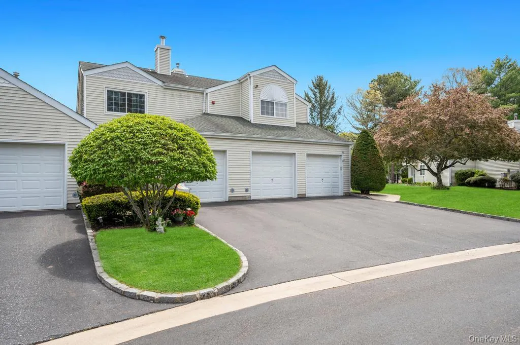 194 Gothic Circle, Brookhaven, NY, 2 Bedrooms Bedrooms, 4 Rooms Rooms,2 BathroomsBathrooms,Residential Sale,For Rent,Gothic,0,1002198 194 Gothic Circle, Brookhaven, NY, 2 Bedrooms Bedrooms, 4 Rooms Rooms,2 BathroomsBathrooms,Residential Sale,For Rent,Gothic,0,1002198