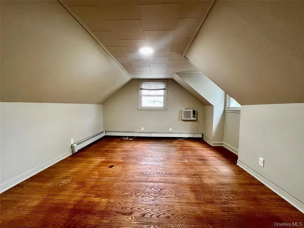 131 Goldenrod Avenue, Hempstead, NY, 3 Bedrooms Bedrooms, 6 Rooms Rooms,1 BathroomBathrooms,Residential,For Rent,Goldenrod,0,1002199 131 Goldenrod Avenue, Hempstead, NY, 3 Bedrooms Bedrooms, 6 Rooms Rooms,1 BathroomBathrooms,Residential,For Rent,Goldenrod,0,1002199