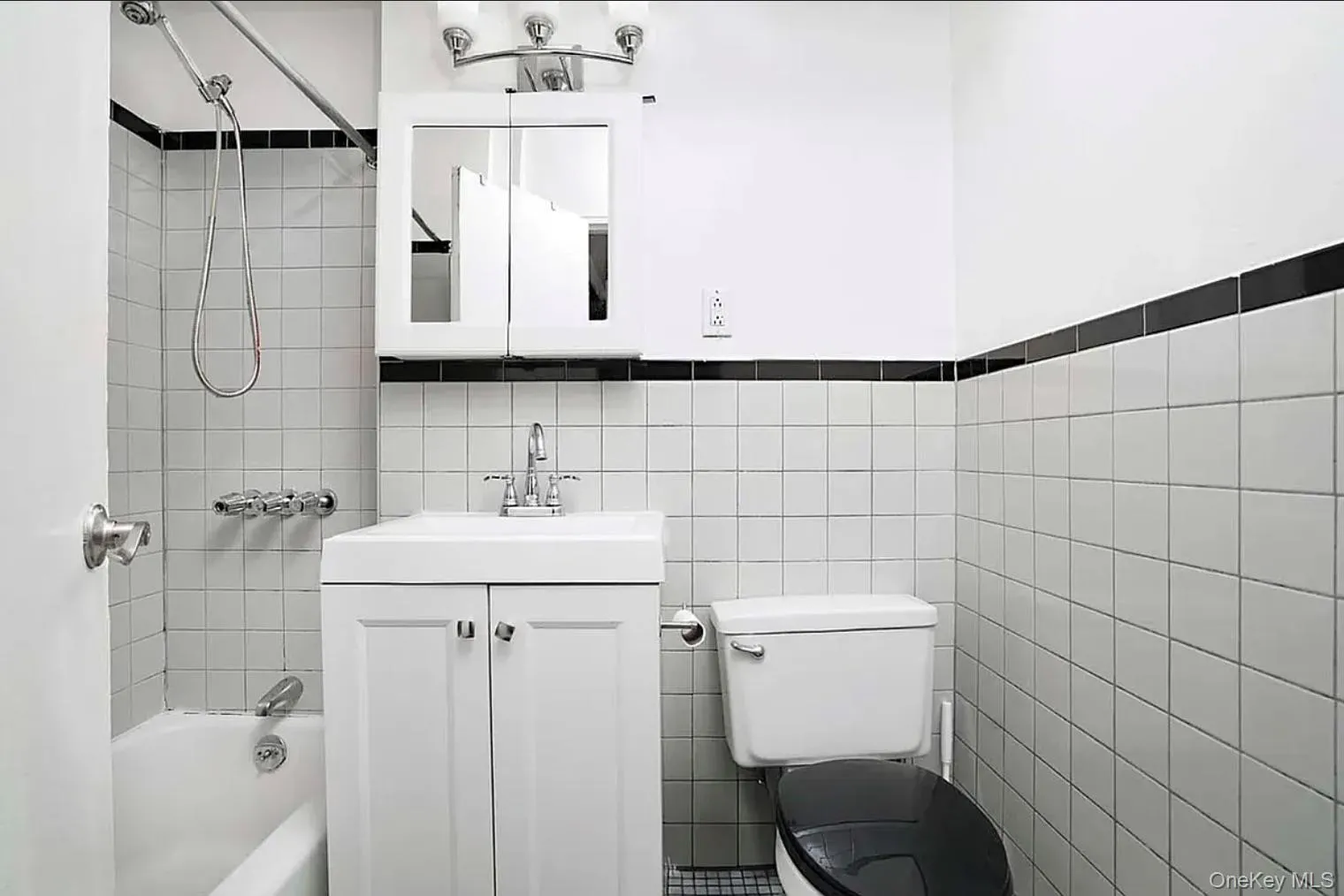 150 Hawthorne Street, New York, NY, 1 Bedroom Bedrooms, 1 Room Rooms,1 BathroomBathrooms,Residential Lease,For Rent,Hawthorne,0,1002202 150 Hawthorne Street, New York, NY, 1 Bedroom Bedrooms, 1 Room Rooms,1 BathroomBathrooms,Residential Lease,For Rent,Hawthorne,0,1002202