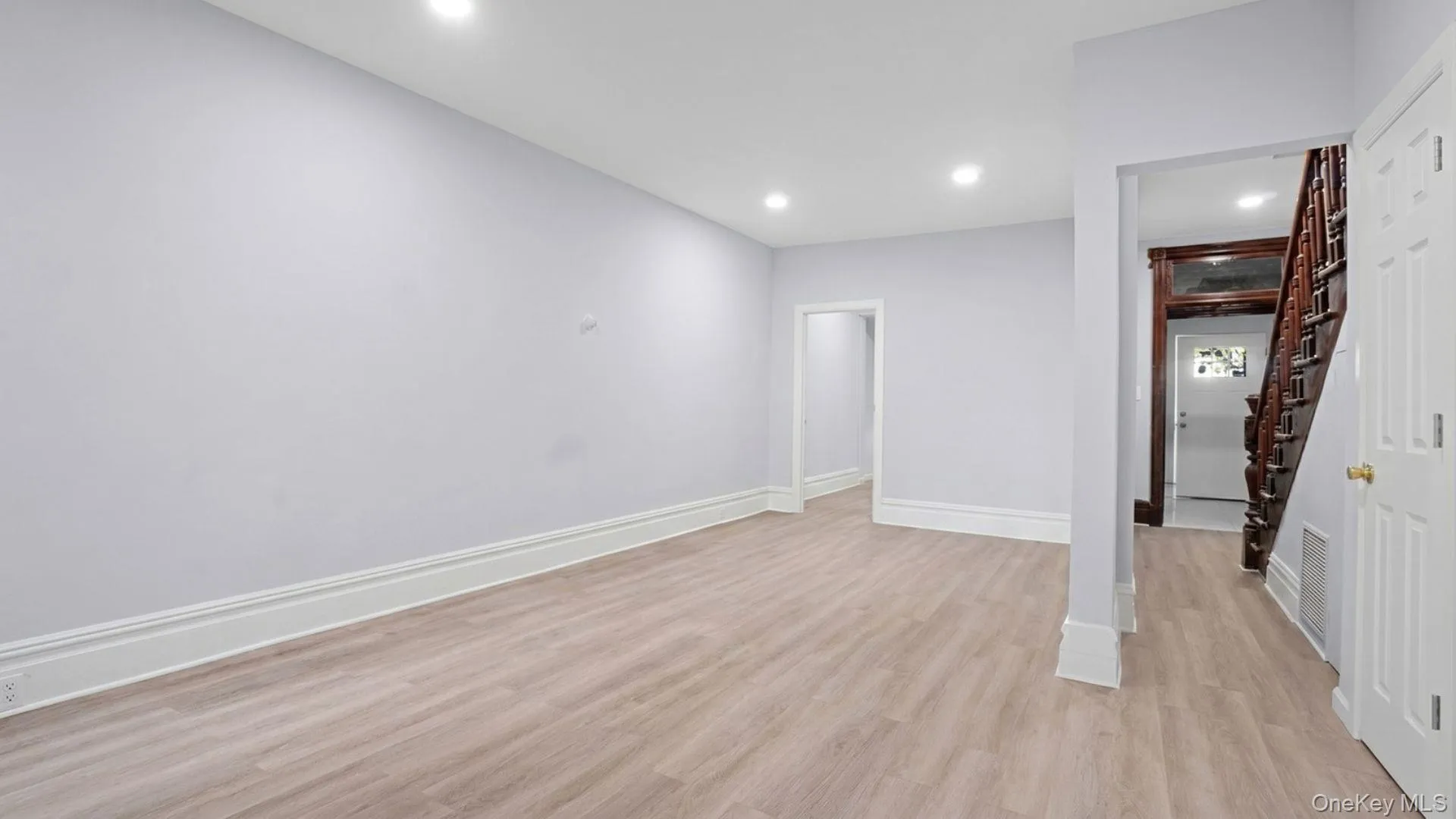 414 182nd Street, New York, NY, 5 Bedrooms Bedrooms, 8 Rooms Rooms,2 BathroomsBathrooms,Residential,For Rent,182nd,0,1002206 414 182nd Street, New York, NY, 5 Bedrooms Bedrooms, 8 Rooms Rooms,2 BathroomsBathrooms,Residential,For Rent,182nd,0,1002206