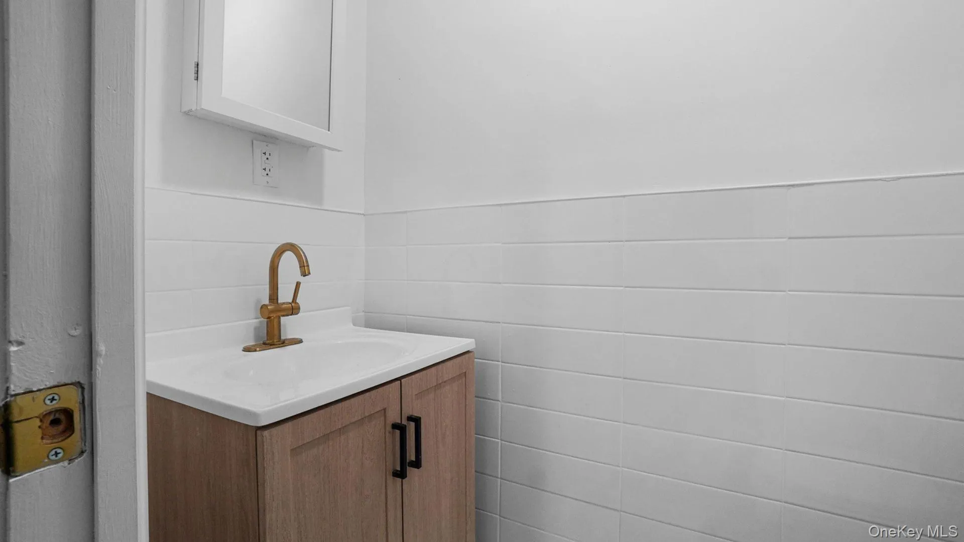 414 182nd Street, New York, NY, 5 Bedrooms Bedrooms, 8 Rooms Rooms,2 BathroomsBathrooms,Residential,For Rent,182nd,0,1002206 414 182nd Street, New York, NY, 5 Bedrooms Bedrooms, 8 Rooms Rooms,2 BathroomsBathrooms,Residential,For Rent,182nd,0,1002206