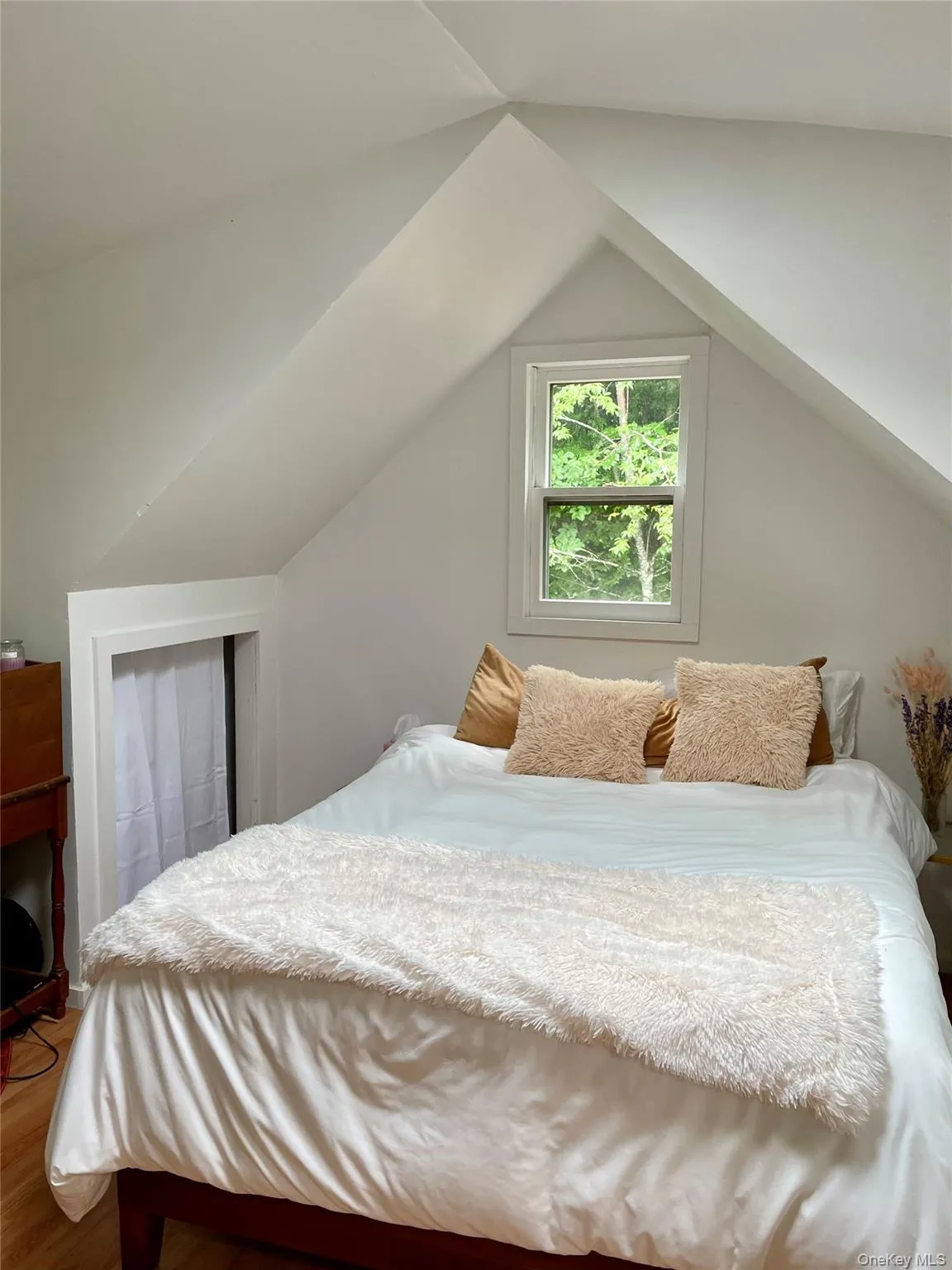 145 White Roe Lake Road, Rockland, NY, 2 Bedrooms Bedrooms, 5 Rooms Rooms,2 BathroomsBathrooms,Residential,For Rent,White Roe Lake,0,1002212 145 White Roe Lake Road, Rockland, NY, 2 Bedrooms Bedrooms, 5 Rooms Rooms,2 BathroomsBathrooms,Residential,For Rent,White Roe Lake,0,1002212