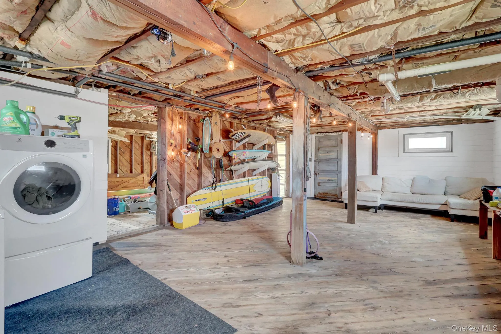 6 Oak Beach Road, Babylon, NY, 3 Bedrooms Bedrooms, 5 Rooms Rooms,1 BathroomBathrooms,Residential,For Rent,Oak Beach,0,1002216 6 Oak Beach Road, Babylon, NY, 3 Bedrooms Bedrooms, 5 Rooms Rooms,1 BathroomBathrooms,Residential,For Rent,Oak Beach,0,1002216