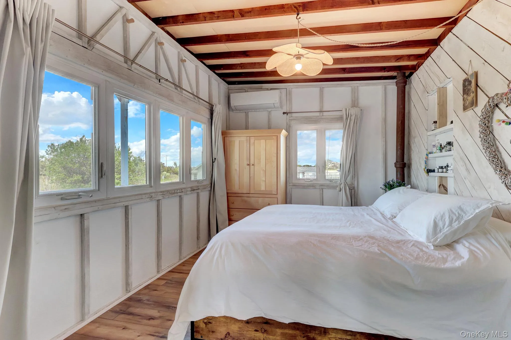 6 Oak Beach Road, Babylon, NY, 3 Bedrooms Bedrooms, 5 Rooms Rooms,1 BathroomBathrooms,Residential,For Rent,Oak Beach,0,1002216 6 Oak Beach Road, Babylon, NY, 3 Bedrooms Bedrooms, 5 Rooms Rooms,1 BathroomBathrooms,Residential,For Rent,Oak Beach,0,1002216