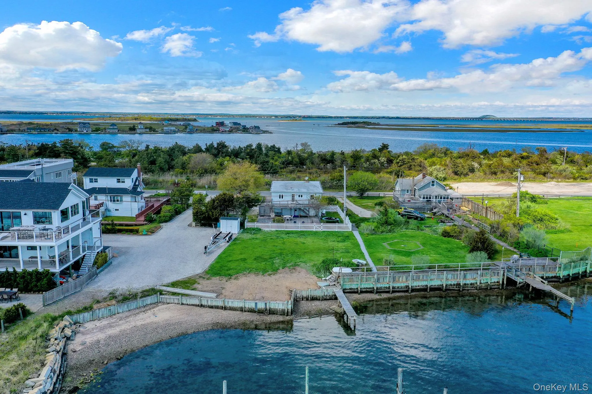 6 Oak Beach Road, Babylon, NY, 3 Bedrooms Bedrooms, 5 Rooms Rooms,1 BathroomBathrooms,Residential,For Rent,Oak Beach,0,1002216 6 Oak Beach Road, Babylon, NY, 3 Bedrooms Bedrooms, 5 Rooms Rooms,1 BathroomBathrooms,Residential,For Rent,Oak Beach,0,1002216
