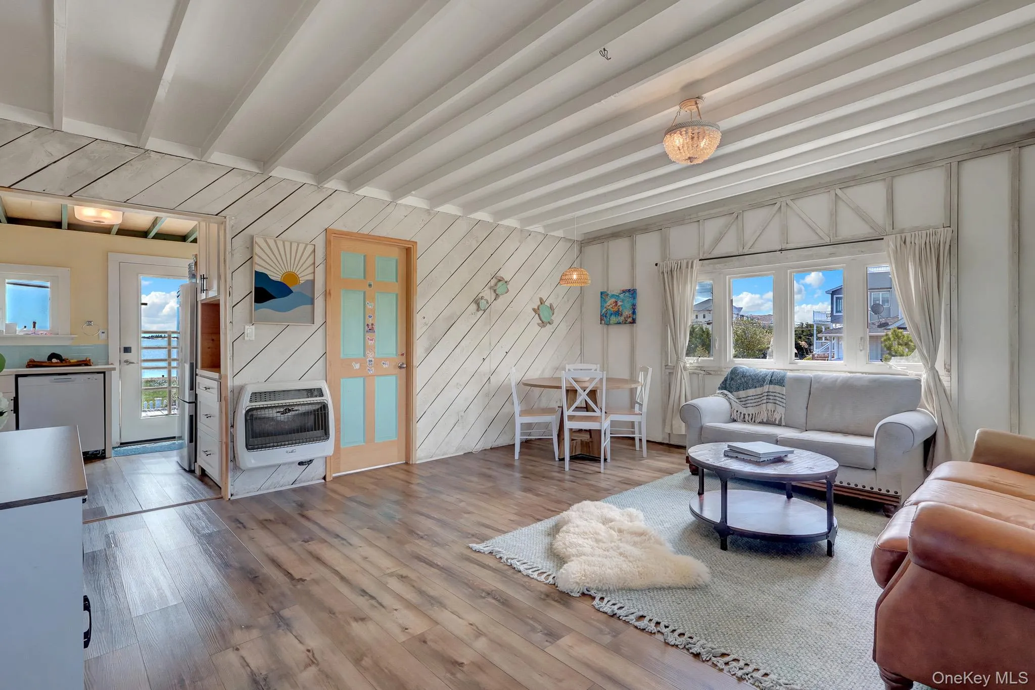 6 Oak Beach Road, Babylon, NY, 3 Bedrooms Bedrooms, 5 Rooms Rooms,1 BathroomBathrooms,Residential,For Rent,Oak Beach,0,1002216 6 Oak Beach Road, Babylon, NY, 3 Bedrooms Bedrooms, 5 Rooms Rooms,1 BathroomBathrooms,Residential,For Rent,Oak Beach,0,1002216