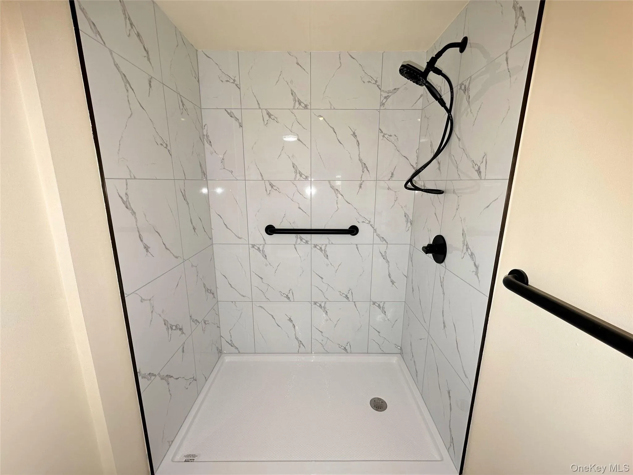 21 Mele Lane, New Paltz, NY, 3 Bedrooms Bedrooms, 7 Rooms Rooms,2 BathroomsBathrooms,Residential,For Rent,Mele,0,1002219 21 Mele Lane, New Paltz, NY, 3 Bedrooms Bedrooms, 7 Rooms Rooms,2 BathroomsBathrooms,Residential,For Rent,Mele,0,1002219