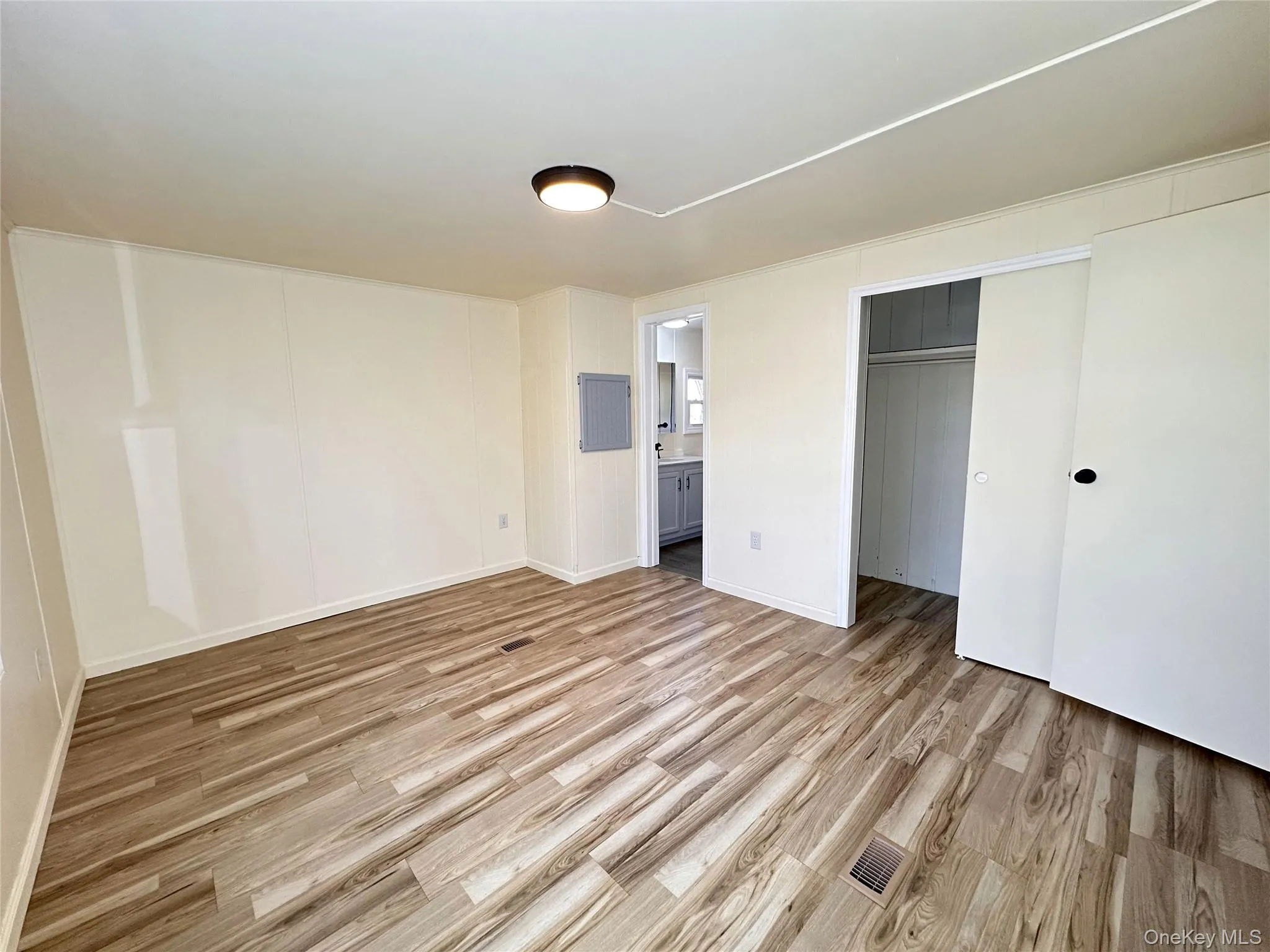 21 Mele Lane, New Paltz, NY, 3 Bedrooms Bedrooms, 7 Rooms Rooms,2 BathroomsBathrooms,Residential,For Rent,Mele,0,1002219 21 Mele Lane, New Paltz, NY, 3 Bedrooms Bedrooms, 7 Rooms Rooms,2 BathroomsBathrooms,Residential,For Rent,Mele,0,1002219