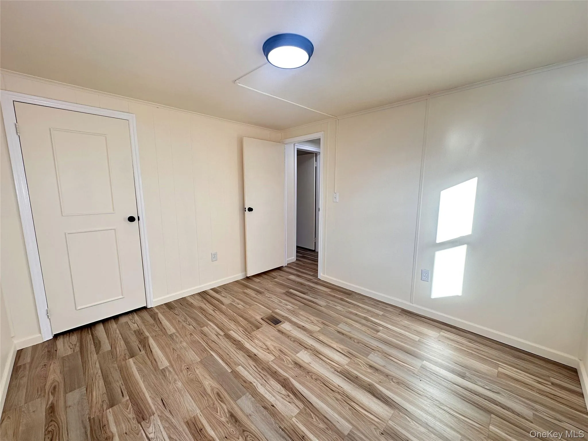 21 Mele Lane, New Paltz, NY, 3 Bedrooms Bedrooms, 7 Rooms Rooms,2 BathroomsBathrooms,Residential,For Rent,Mele,0,1002219 21 Mele Lane, New Paltz, NY, 3 Bedrooms Bedrooms, 7 Rooms Rooms,2 BathroomsBathrooms,Residential,For Rent,Mele,0,1002219