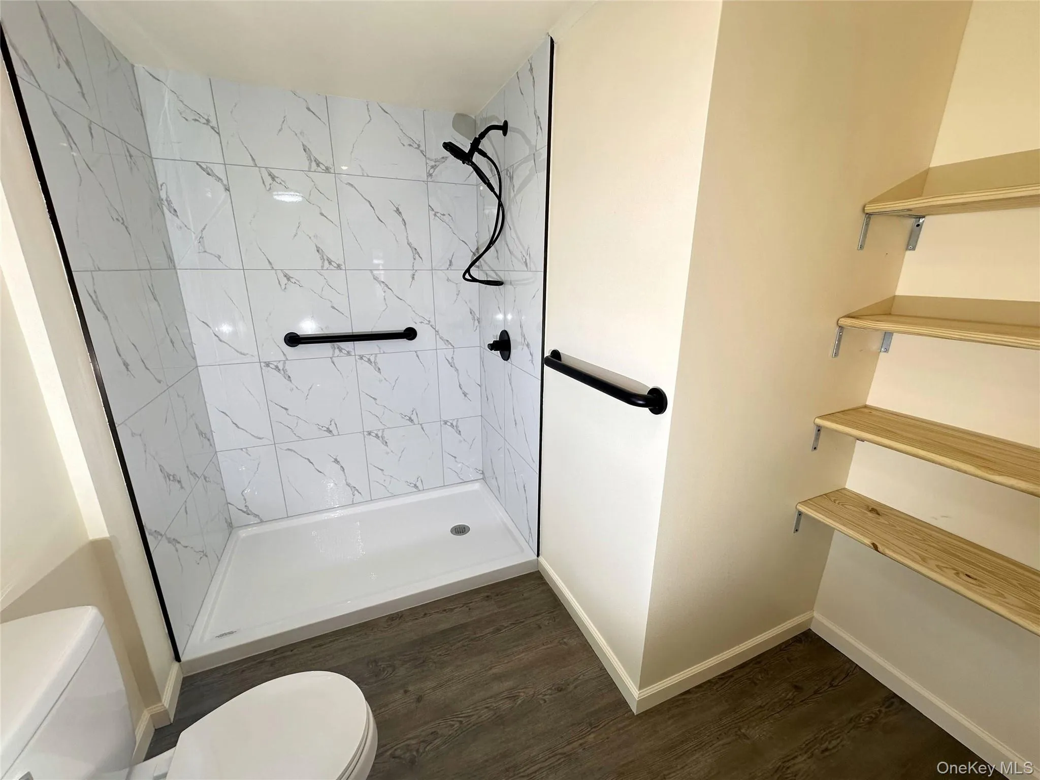 21 Mele Lane, New Paltz, NY, 3 Bedrooms Bedrooms, 7 Rooms Rooms,2 BathroomsBathrooms,Residential,For Rent,Mele,0,1002219 21 Mele Lane, New Paltz, NY, 3 Bedrooms Bedrooms, 7 Rooms Rooms,2 BathroomsBathrooms,Residential,For Rent,Mele,0,1002219