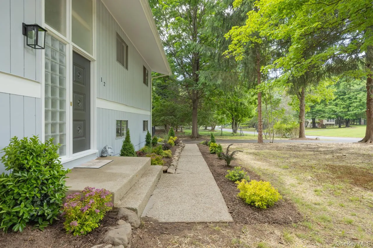 12 Dale Road, Ramapo, NY, 4 Bedrooms Bedrooms, 9 Rooms Rooms,2 BathroomsBathrooms,Residential,For Rent,Dale,0,1002223 12 Dale Road, Ramapo, NY, 4 Bedrooms Bedrooms, 9 Rooms Rooms,2 BathroomsBathrooms,Residential,For Rent,Dale,0,1002223