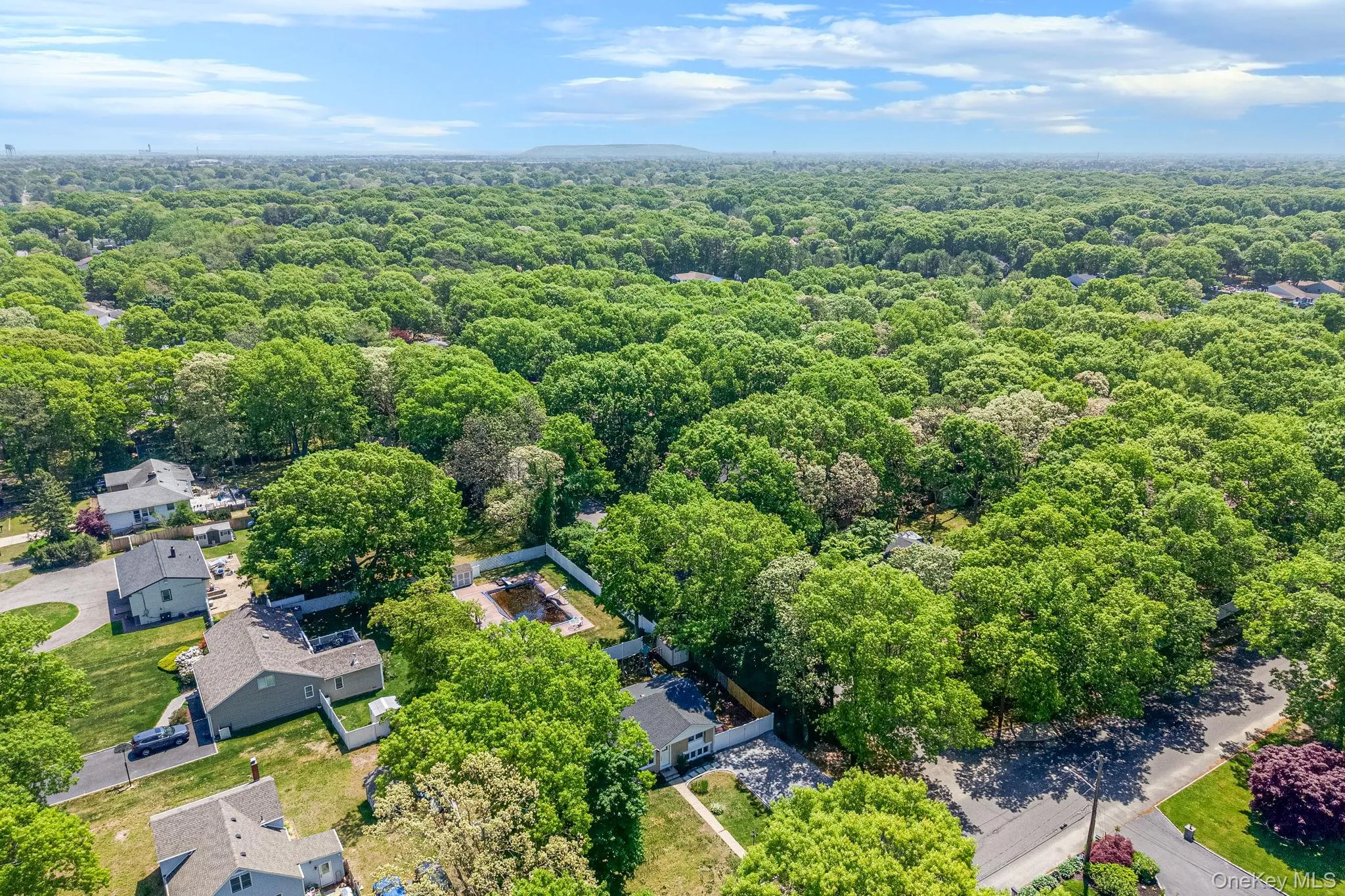 231 Maple Street, Brookhaven, NY, 4 Bedrooms Bedrooms, 8 Rooms Rooms,2 BathroomsBathrooms,Residential,For Rent,Maple,0,1002225 231 Maple Street, Brookhaven, NY, 4 Bedrooms Bedrooms, 8 Rooms Rooms,2 BathroomsBathrooms,Residential,For Rent,Maple,0,1002225