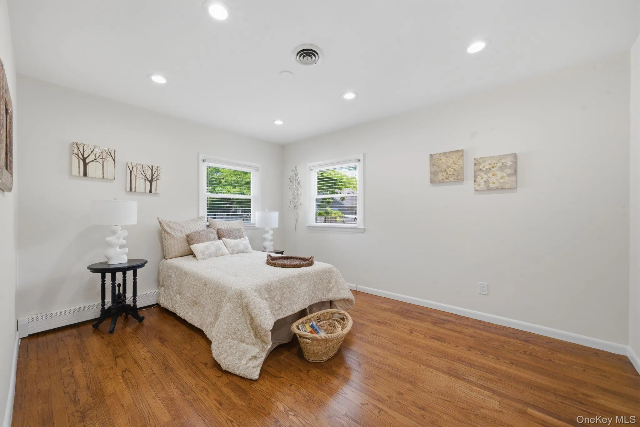 231 Maple Street, Brookhaven, NY, 4 Bedrooms Bedrooms, 8 Rooms Rooms,2 BathroomsBathrooms,Residential,For Rent,Maple,0,1002225 231 Maple Street, Brookhaven, NY, 4 Bedrooms Bedrooms, 8 Rooms Rooms,2 BathroomsBathrooms,Residential,For Rent,Maple,0,1002225