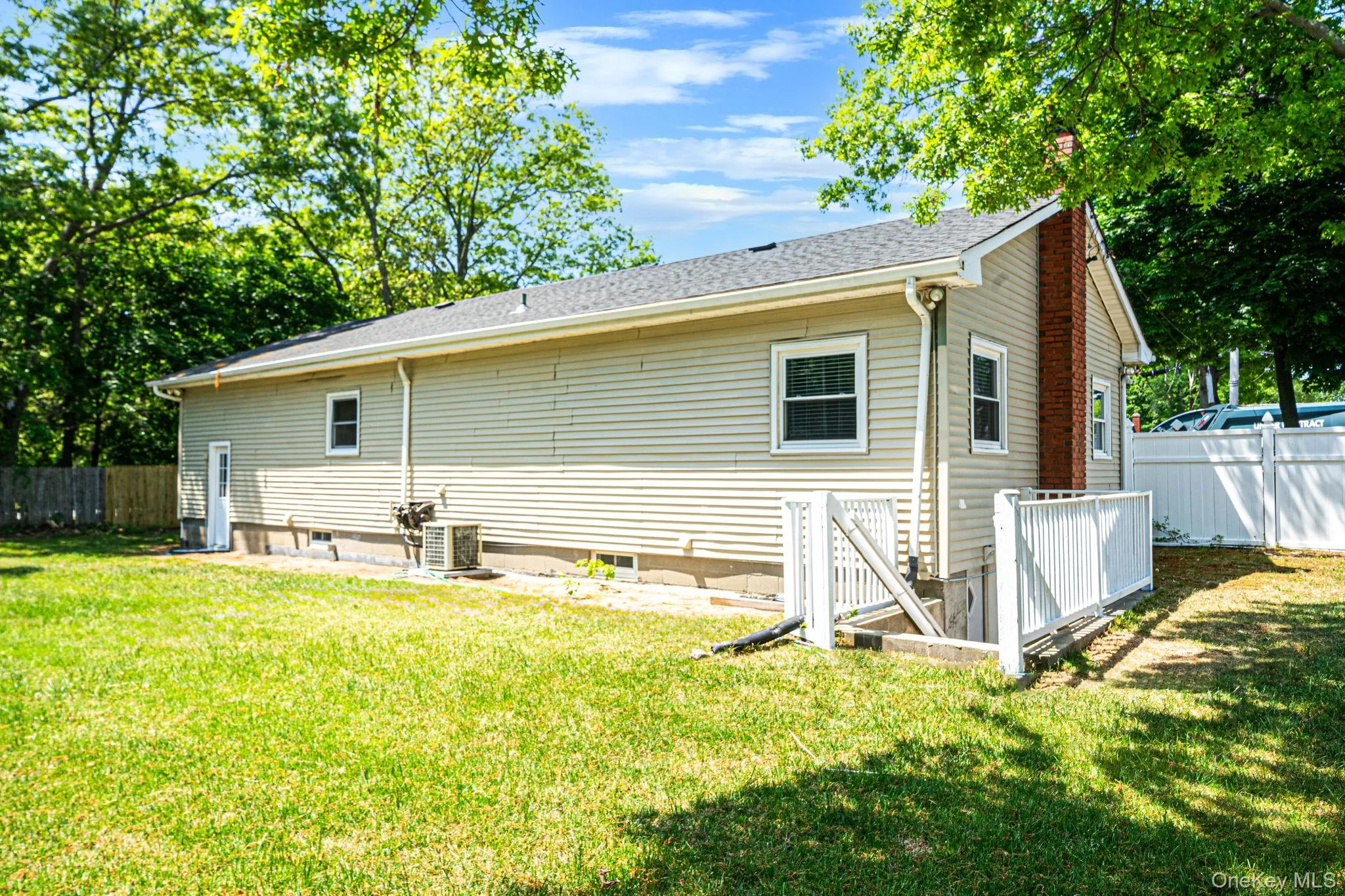 231 Maple Street, Brookhaven, NY, 4 Bedrooms Bedrooms, 8 Rooms Rooms,2 BathroomsBathrooms,Residential,For Rent,Maple,0,1002225 231 Maple Street, Brookhaven, NY, 4 Bedrooms Bedrooms, 8 Rooms Rooms,2 BathroomsBathrooms,Residential,For Rent,Maple,0,1002225