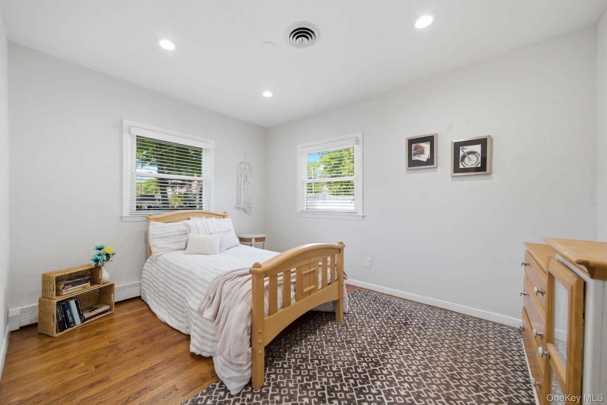 231 Maple Street, Brookhaven, NY, 4 Bedrooms Bedrooms, 8 Rooms Rooms,2 BathroomsBathrooms,Residential,For Rent,Maple,0,1002225 231 Maple Street, Brookhaven, NY, 4 Bedrooms Bedrooms, 8 Rooms Rooms,2 BathroomsBathrooms,Residential,For Rent,Maple,0,1002225
