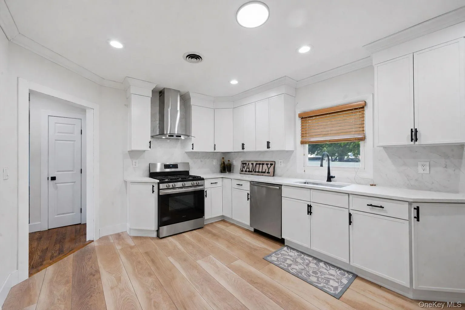 231 Maple Street, Brookhaven, NY, 4 Bedrooms Bedrooms, 8 Rooms Rooms,2 BathroomsBathrooms,Residential,For Rent,Maple,0,1002225 231 Maple Street, Brookhaven, NY, 4 Bedrooms Bedrooms, 8 Rooms Rooms,2 BathroomsBathrooms,Residential,For Rent,Maple,0,1002225