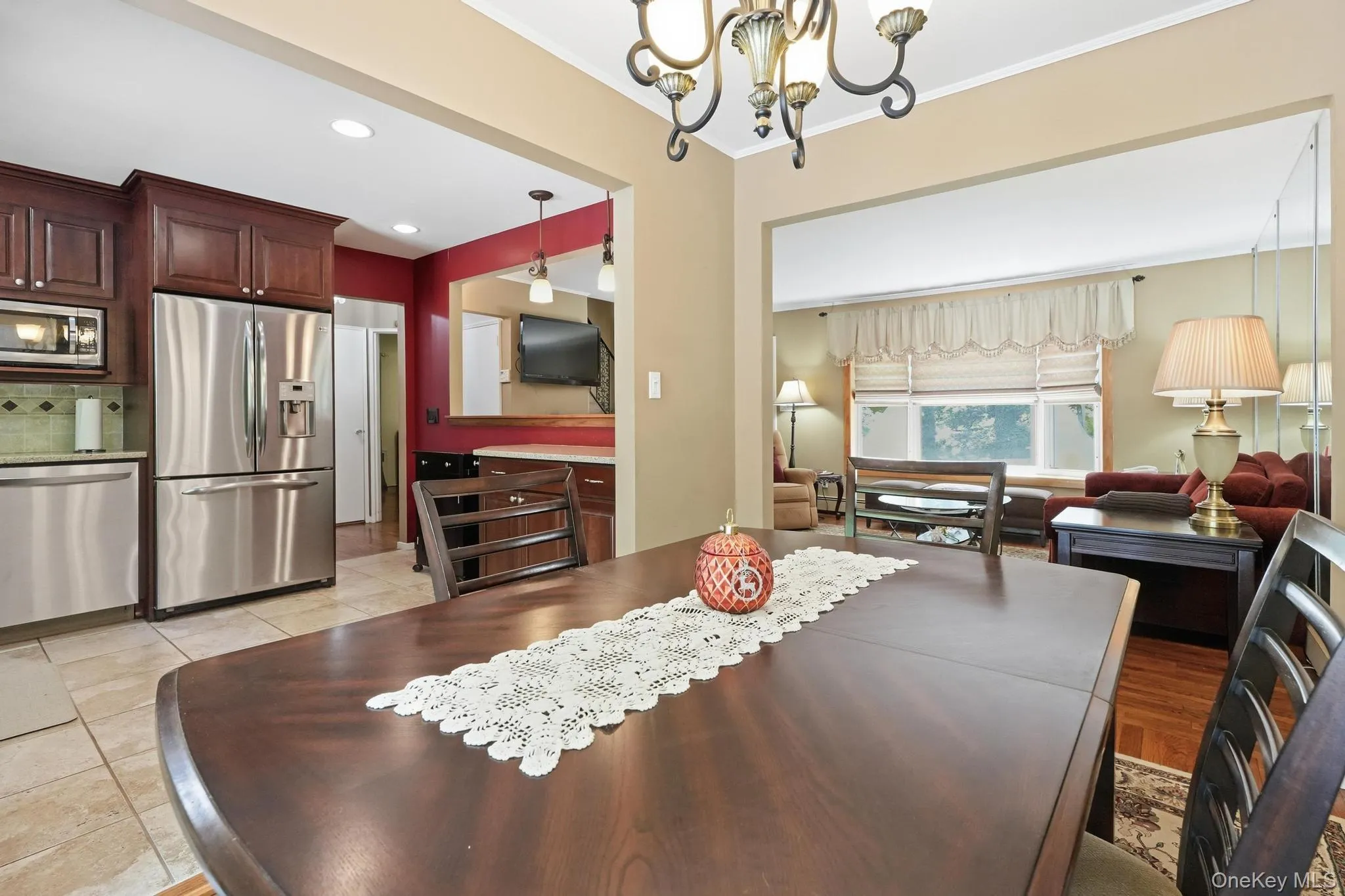 41 Semon Road, Huntington, NY, 4 Bedrooms Bedrooms, 12 Rooms Rooms,2 BathroomsBathrooms,Residential,For Rent,Semon,0,1002228 41 Semon Road, Huntington, NY, 4 Bedrooms Bedrooms, 12 Rooms Rooms,2 BathroomsBathrooms,Residential,For Rent,Semon,0,1002228