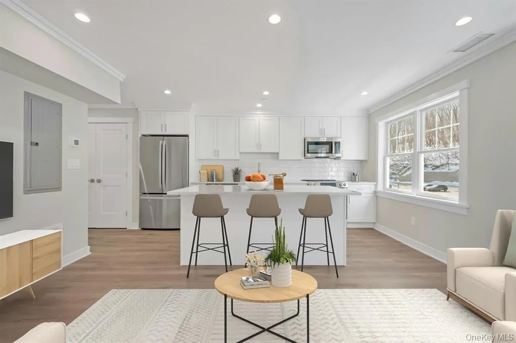 1123 Pleasantville Road, Ossining, NY, 2 Bedrooms Bedrooms, 4 Rooms Rooms,1 BathroomBathrooms,Residential Lease,For Rent,Pleasantville,0,1002233 1123 Pleasantville Road, Ossining, NY, 2 Bedrooms Bedrooms, 4 Rooms Rooms,1 BathroomBathrooms,Residential Lease,For Rent,Pleasantville,0,1002233