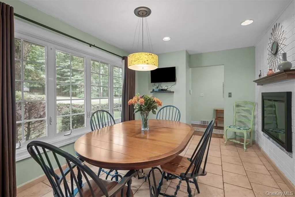 28 River Road, Ramapo, NY, 4 Bedrooms Bedrooms, 13 Rooms Rooms,3 BathroomsBathrooms,Residential,For Rent,River,0,1002235 28 River Road, Ramapo, NY, 4 Bedrooms Bedrooms, 13 Rooms Rooms,3 BathroomsBathrooms,Residential,For Rent,River,0,1002235
