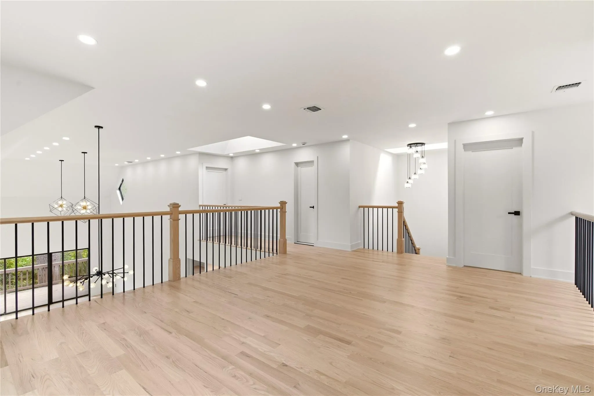 67 Short Way, North Hempstead, NY, 3 Bedrooms Bedrooms, 9 Rooms Rooms,3 BathroomsBathrooms,Residential Lease,For Rent,Short,0,1002236 67 Short Way, North Hempstead, NY, 3 Bedrooms Bedrooms, 9 Rooms Rooms,3 BathroomsBathrooms,Residential Lease,For Rent,Short,0,1002236