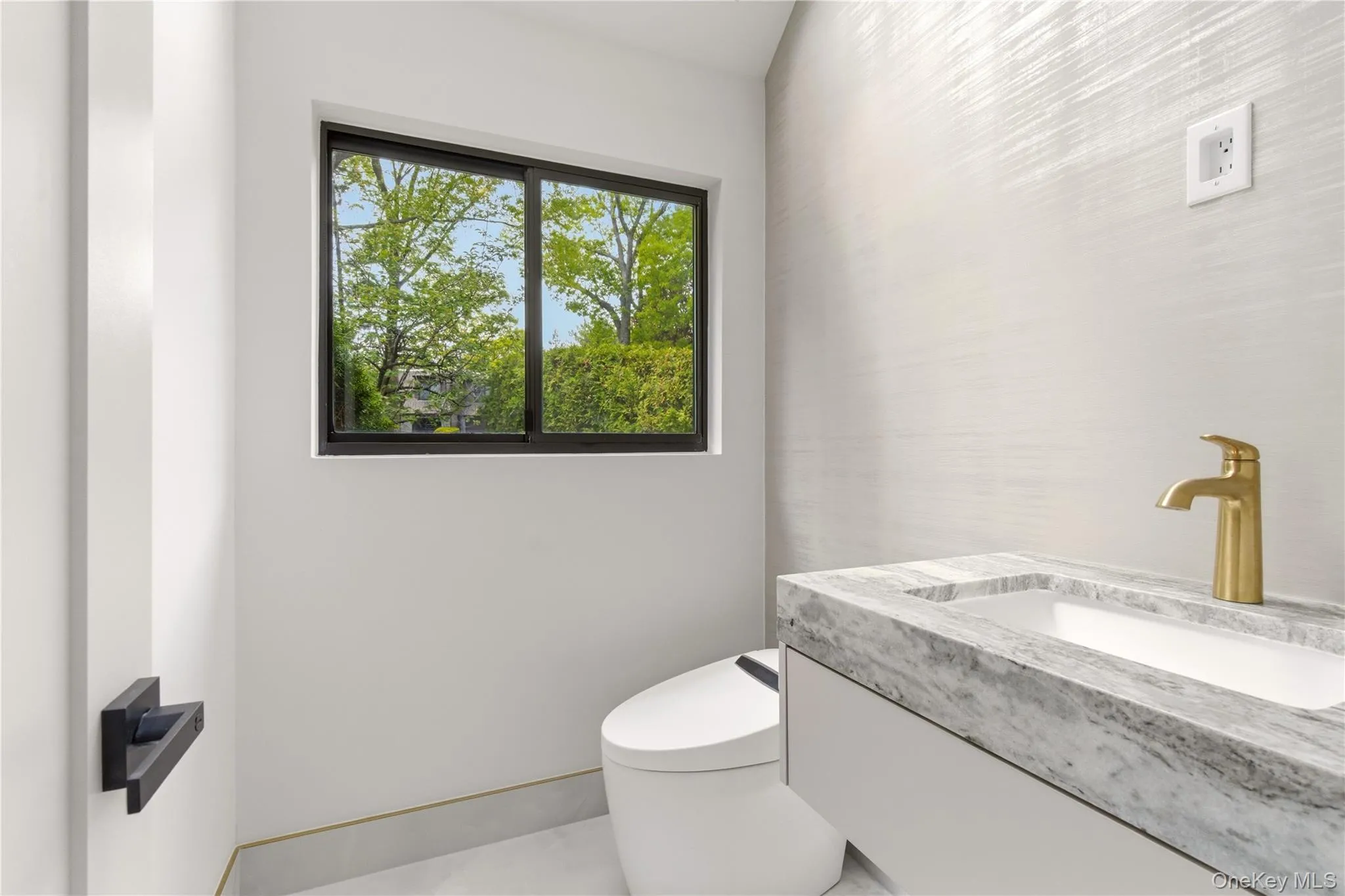 67 Short Way, North Hempstead, NY, 3 Bedrooms Bedrooms, 9 Rooms Rooms,3 BathroomsBathrooms,Residential Lease,For Rent,Short,0,1002236 67 Short Way, North Hempstead, NY, 3 Bedrooms Bedrooms, 9 Rooms Rooms,3 BathroomsBathrooms,Residential Lease,For Rent,Short,0,1002236