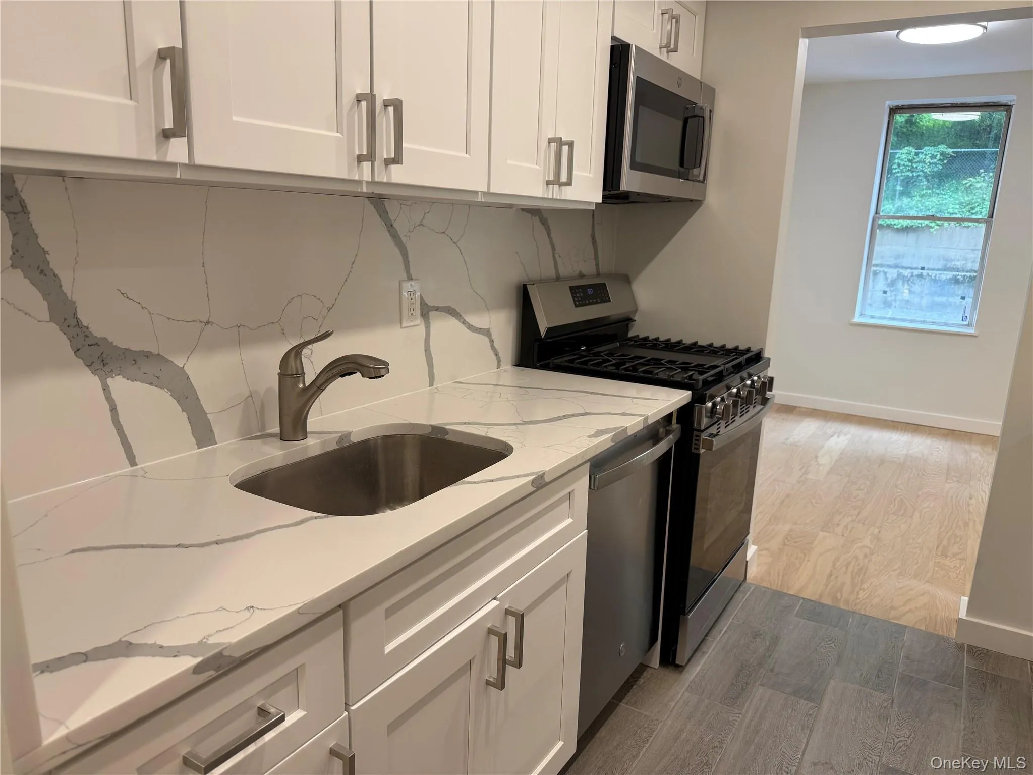 632 Warburton Avenue, Yonkers, NY, 1 Bedroom Bedrooms, 4 Rooms Rooms,1 BathroomBathrooms,Residential,For Rent,Warburton,0,1002240 632 Warburton Avenue, Yonkers, NY, 1 Bedroom Bedrooms, 4 Rooms Rooms,1 BathroomBathrooms,Residential,For Rent,Warburton,0,1002240