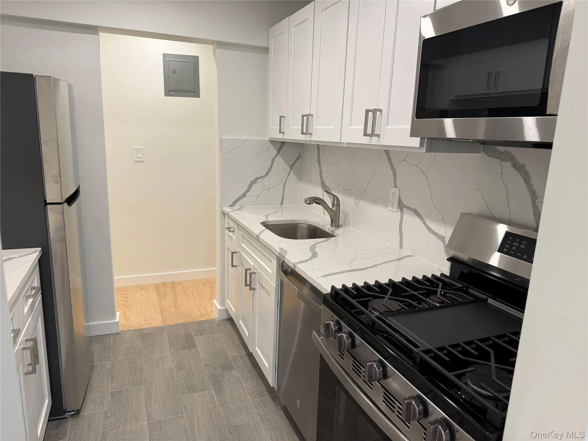 632 Warburton Avenue, Yonkers, NY, 1 Bedroom Bedrooms, 4 Rooms Rooms,1 BathroomBathrooms,Residential,For Rent,Warburton,0,KEY1002240 632 Warburton Avenue, Yonkers, NY, 1 Bedroom Bedrooms, 4 Rooms Rooms,1 BathroomBathrooms,Residential,For Rent,Warburton,0,KEY1002240