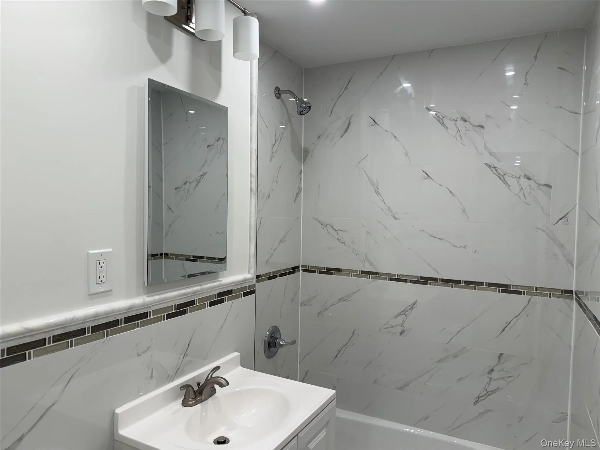 632 Warburton Avenue, Yonkers, NY, 1 Bedroom Bedrooms, 4 Rooms Rooms,1 BathroomBathrooms,Residential,For Rent,Warburton,0,KEY1002240 632 Warburton Avenue, Yonkers, NY, 1 Bedroom Bedrooms, 4 Rooms Rooms,1 BathroomBathrooms,Residential,For Rent,Warburton,0,KEY1002240
