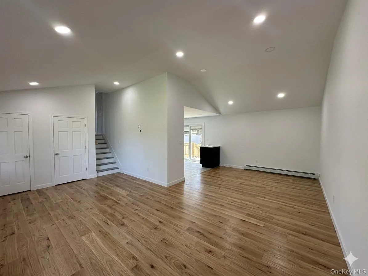 354 Easton Street, Islip, NY, 3 Bedrooms Bedrooms, 7 Rooms Rooms,1 BathroomBathrooms,Residential,For Rent,Easton,0,1002241 354 Easton Street, Islip, NY, 3 Bedrooms Bedrooms, 7 Rooms Rooms,1 BathroomBathrooms,Residential,For Rent,Easton,0,1002241